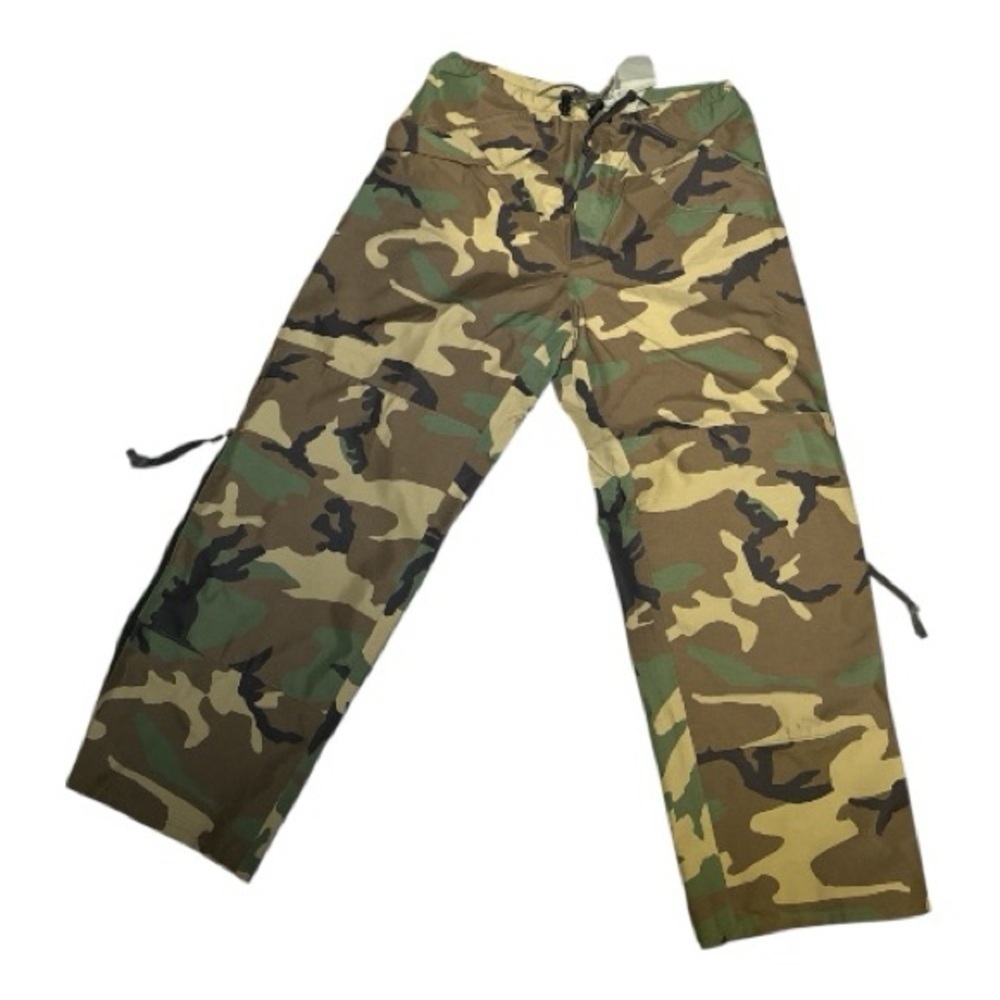 NEW! RARE USGI M81 Woodland Camo Gore Tex Cold Weather Pants Medium Waterproof
